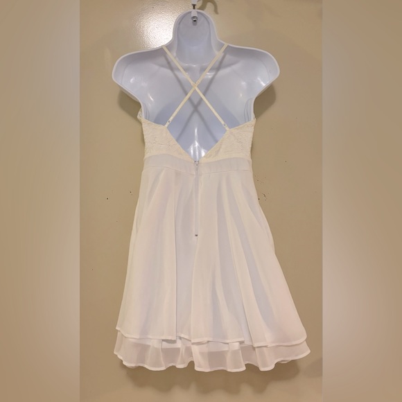 Windsor Mini White Dress - Picture 3 of 7